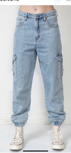Relaxed cargo pocket light blue jeans